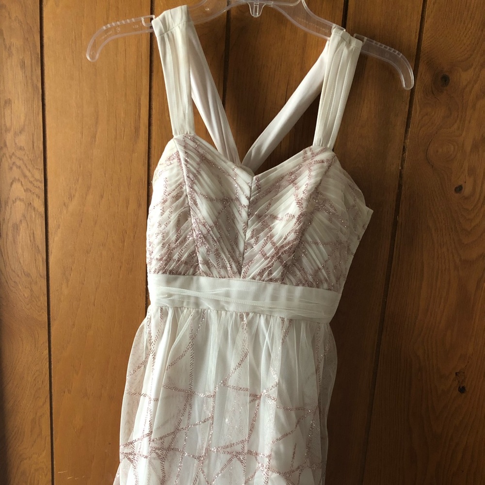 WORN ONCE Adrianna Pappell